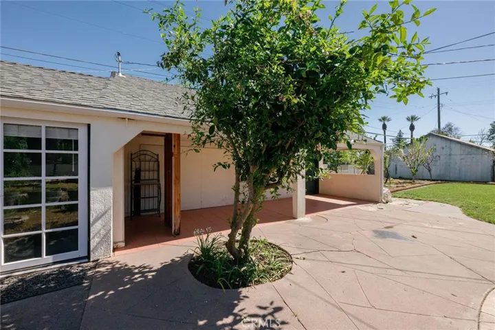 Studio/garage/shop building approx 46x20