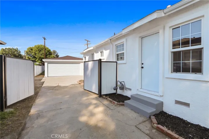 20845 Denker, Torrance, California 90501