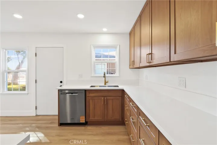 20845 Denker, Torrance, California 90501