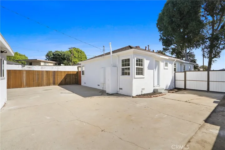 20845 Denker, Torrance, California 90501