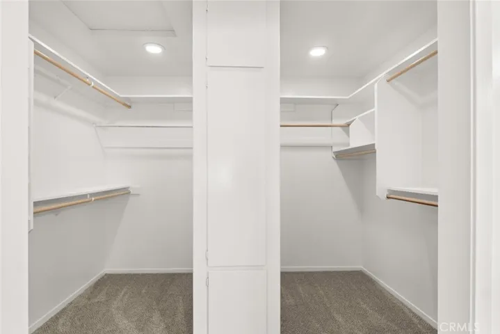 Walk in closet