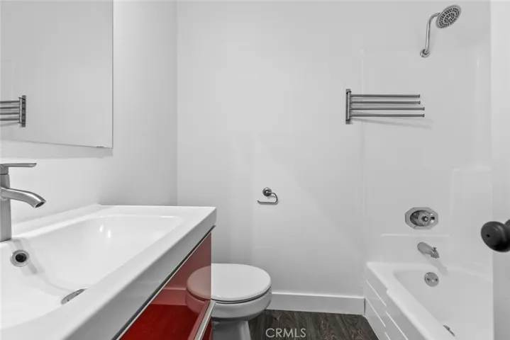 bathroom 1 vanity
