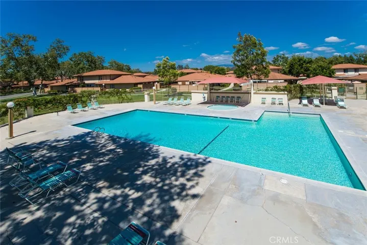 Laurelwood Community
