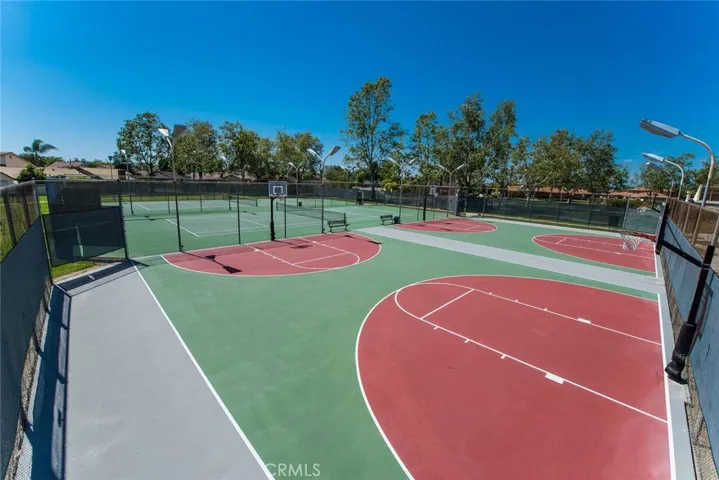 Laurelwood Community