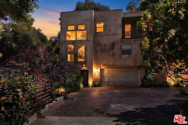 7024 Treasure Trail, Los Angeles, California 90068