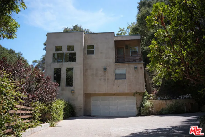 7024 Treasure Trail, Los Angeles, California 90068
