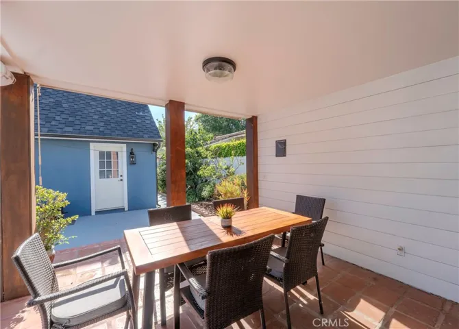 Covered Outdoor Kitchen