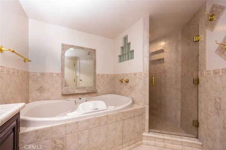 525 E Seaside Way 807, Long Beach, California 90802
