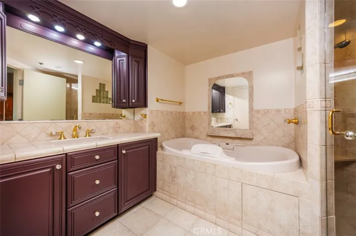 525 E Seaside Way 807, Long Beach, California 90802