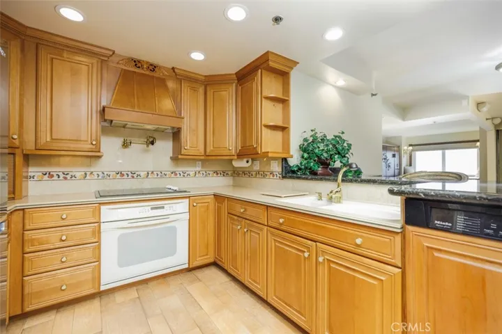 525 E Seaside Way 807, Long Beach, California 90802