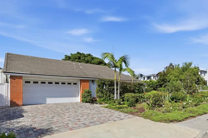 1066 Guildford Court, Encinitas, California 92024