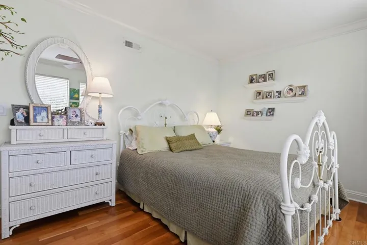 1066 Guildford Court, Encinitas, California 92024
