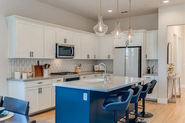 3703 Rock Garden Lane, San Luis Obispo, California 93401