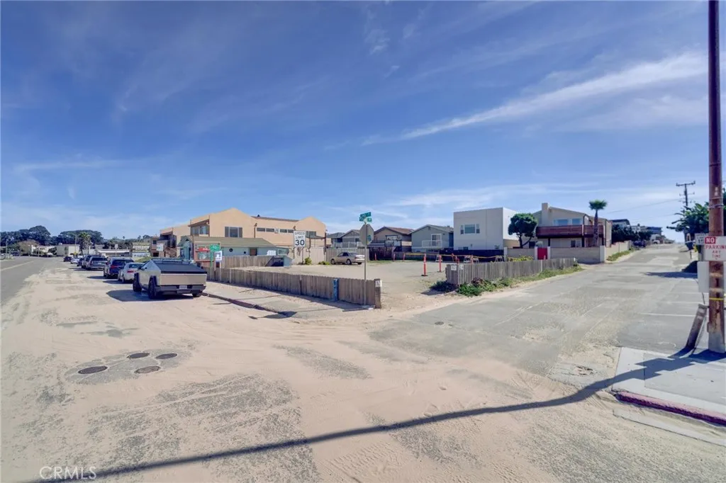 corner lot at Pier and Strand