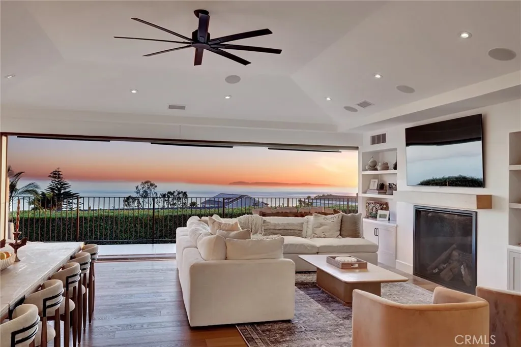 4 S Vista De La Luna, Laguna Beach, California 92651 — photo 4