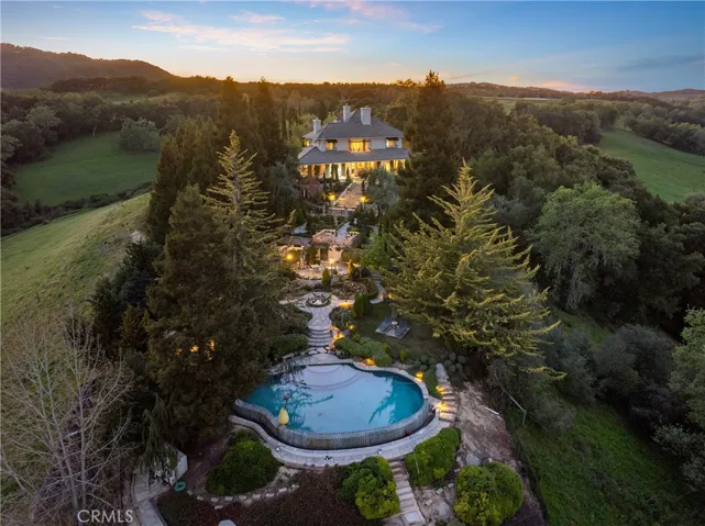 5405 Vineyard Drive, Paso Robles, California 93446