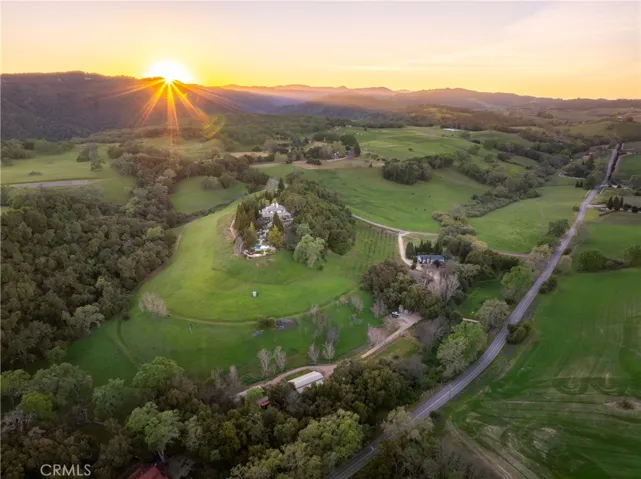 5405 Vineyard Drive, Paso Robles, California 93446