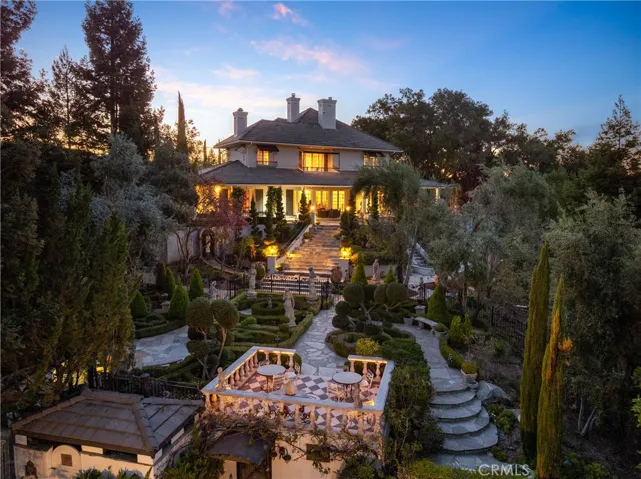 5405 Vineyard Drive, Paso Robles, California 93446