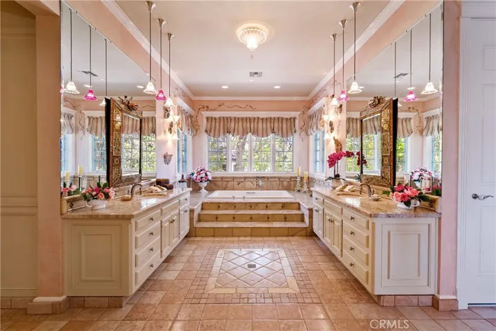 5405 Vineyard Drive, Paso Robles, California 93446