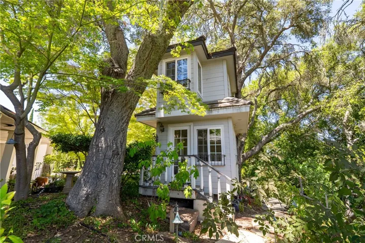 5405 Vineyard Drive, Paso Robles, California 93446