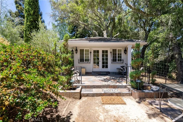 5405 Vineyard Drive, Paso Robles, California 93446