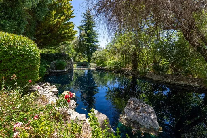 5405 Vineyard Drive, Paso Robles, California 93446