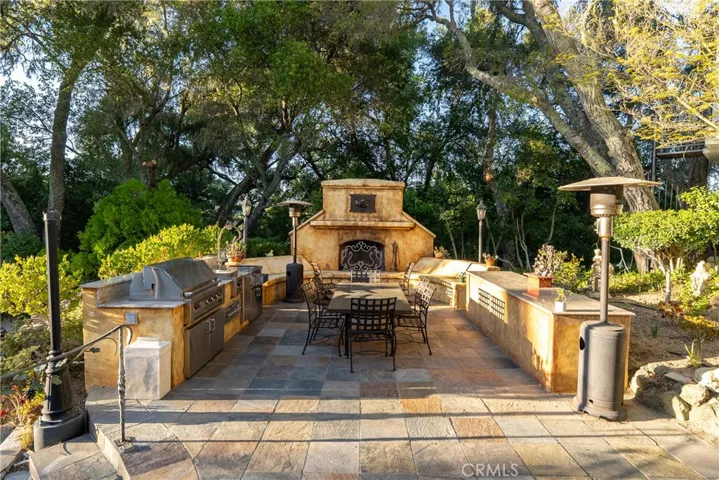 5405 Vineyard Drive, Paso Robles, California 93446