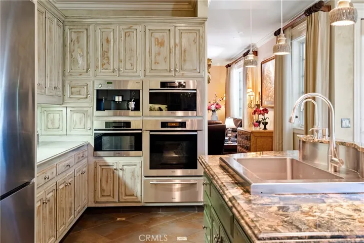 5405 Vineyard Drive, Paso Robles, California 93446