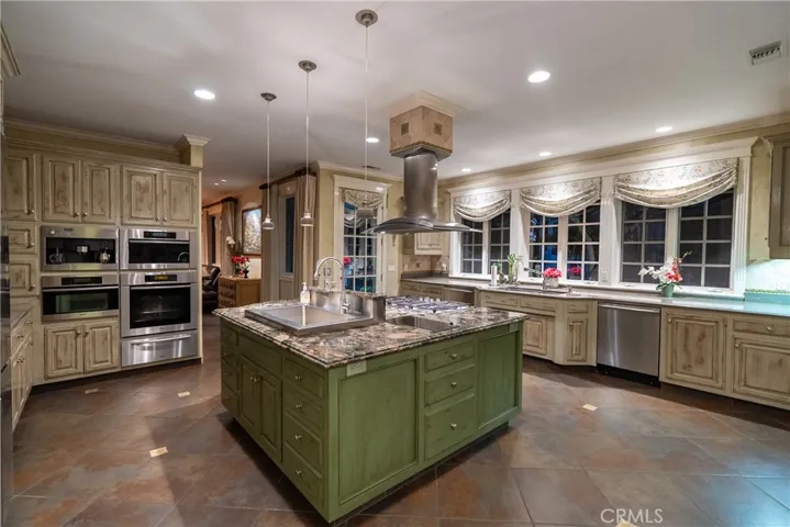 5405 Vineyard Drive, Paso Robles, California 93446
