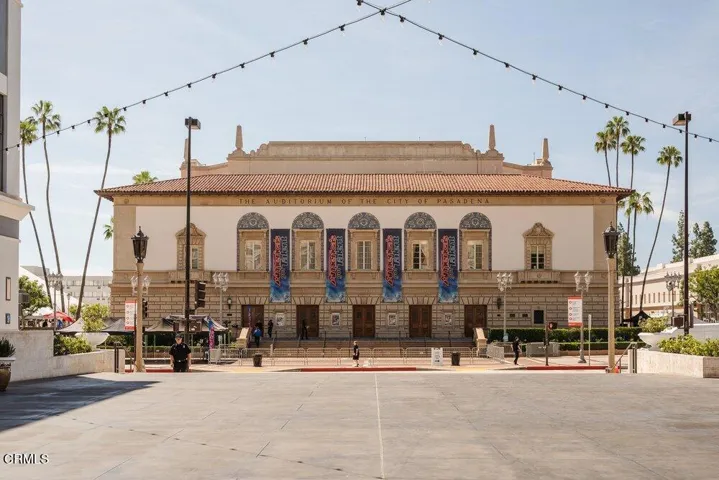 023_85_n_madison_23-101_867