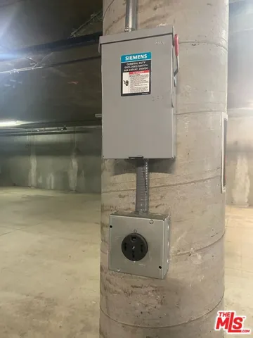 Ready for your Tesla or EV. Sk