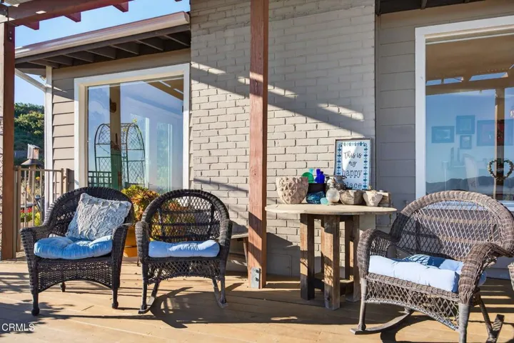 62-web-or-mls-Upmarket Media-559NLoo129