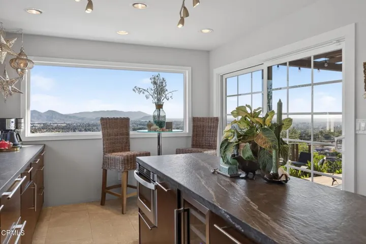 31-web-or-mls-Upmarket Media-559NLoo055