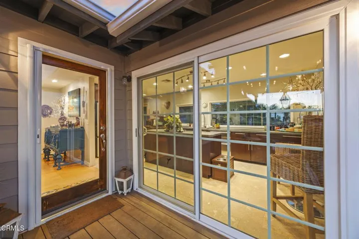 3-web-or-mls-Upmarket Media-559NLoo-twi0