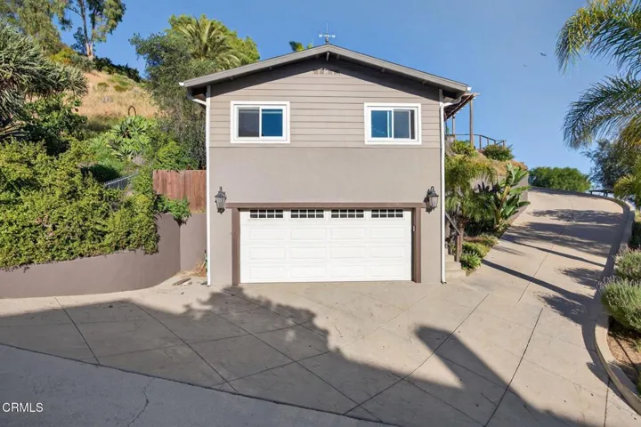 20-web-or-mls-Upmarket Media-559NLoo022