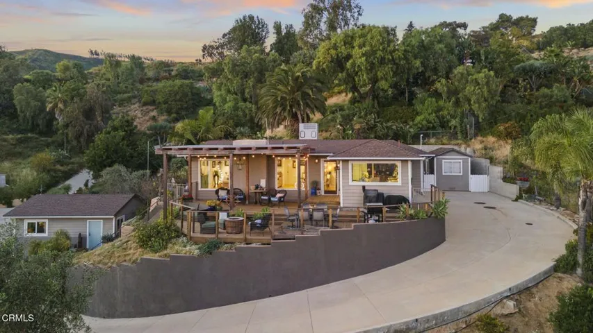 13-web-or-mls-Upmarket Media-559NLoo-twi