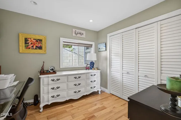 43-web-or-mls-Upmarket Media-559NLoo093