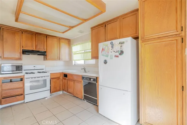 36620 Ramona Road, Palmdale, California 93550