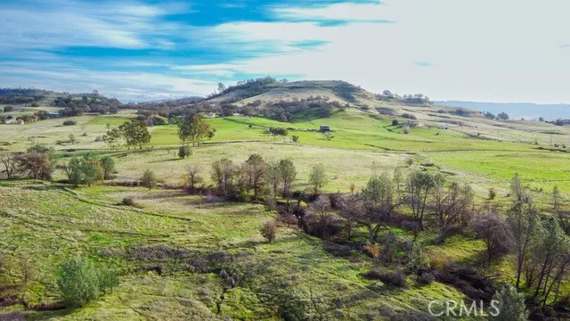 Scenic Drone View of the Foothill Mobile Community Surrounding area.