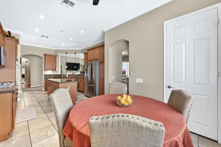 80629-avenida-san-felipe-016