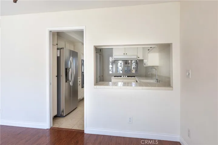 2722 20th, Signal Hill, California 90755