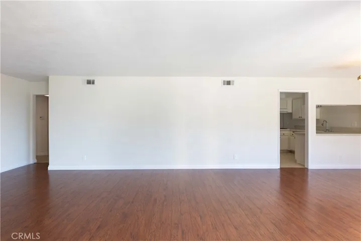 2722 20th, Signal Hill, California 90755