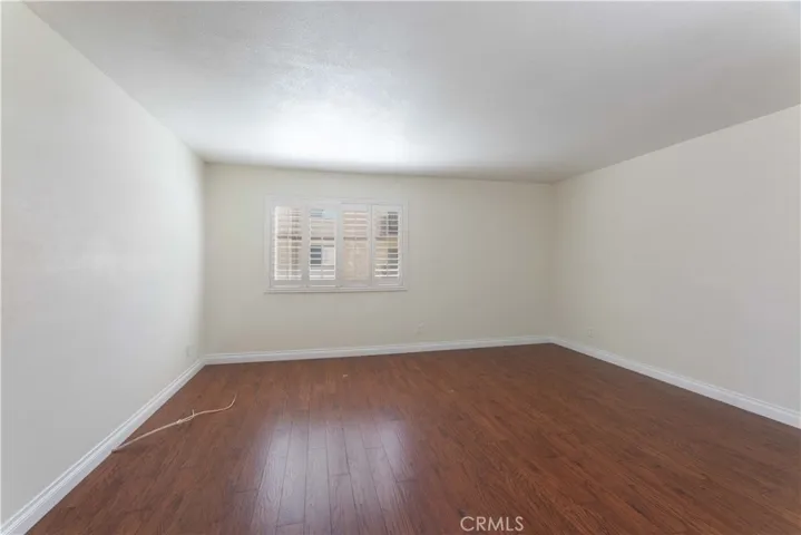 2722 20th, Signal Hill, California 90755