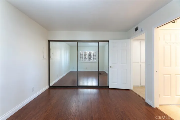2722 20th, Signal Hill, California 90755
