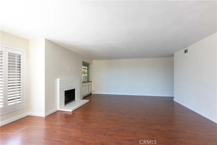2722 20th, Signal Hill, California 90755