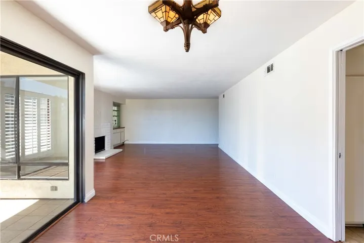 2722 20th, Signal Hill, California 90755