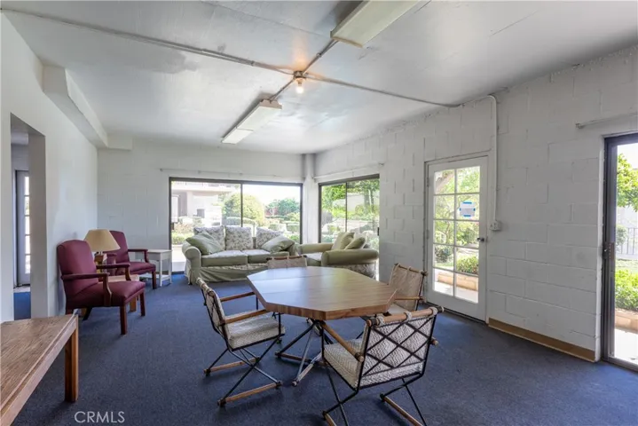 2722 20th, Signal Hill, California 90755