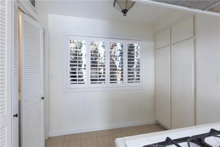 2722 20th, Signal Hill, California 90755