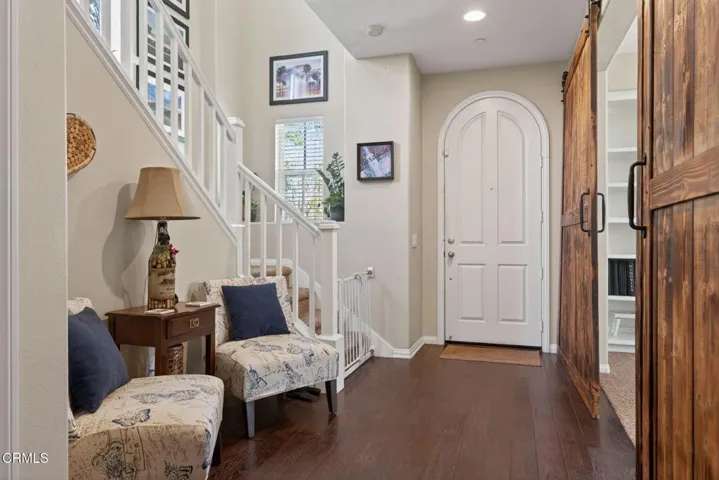 21-web-or-mls-UpmarketMedia-615Bos-064