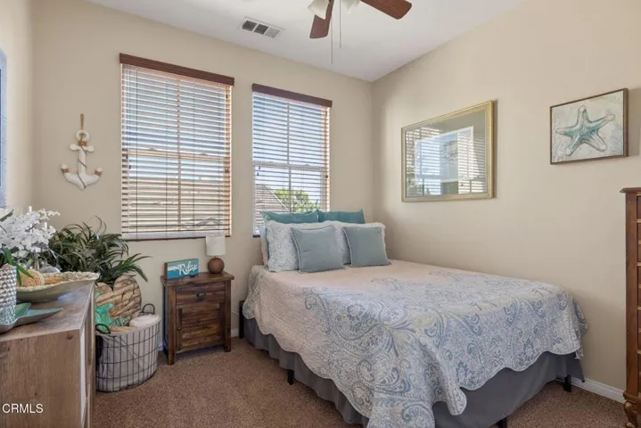 47-web-or-mls-UpmarketMedia-615Bos-106
